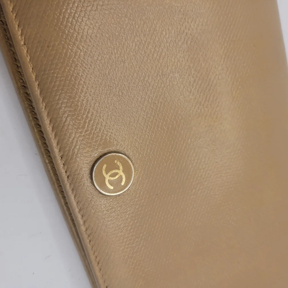 CHANEL CC Interlocking Vintage Caviar Leather Beige Long Wallet